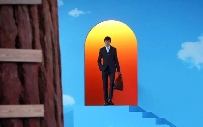 2020秋冬男裝時(shí)裝發(fā)布會活動現(xiàn)場仿佛人間天堂，踏云而至穿梭云間