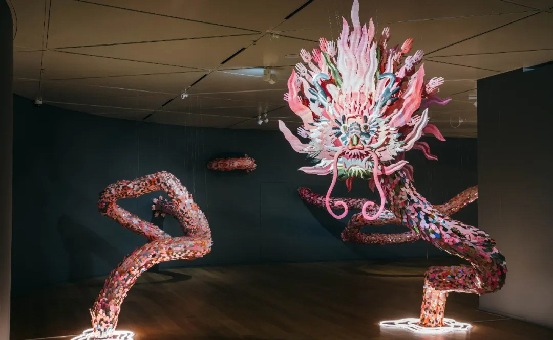「沒(méi)有足夠的距離—跨界潮流藝術(shù)展」活動(dòng)策劃開(kāi)始出圈弄潮兒了